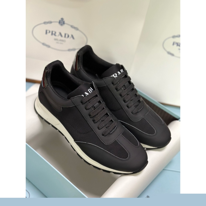 Pra*a casual shoes